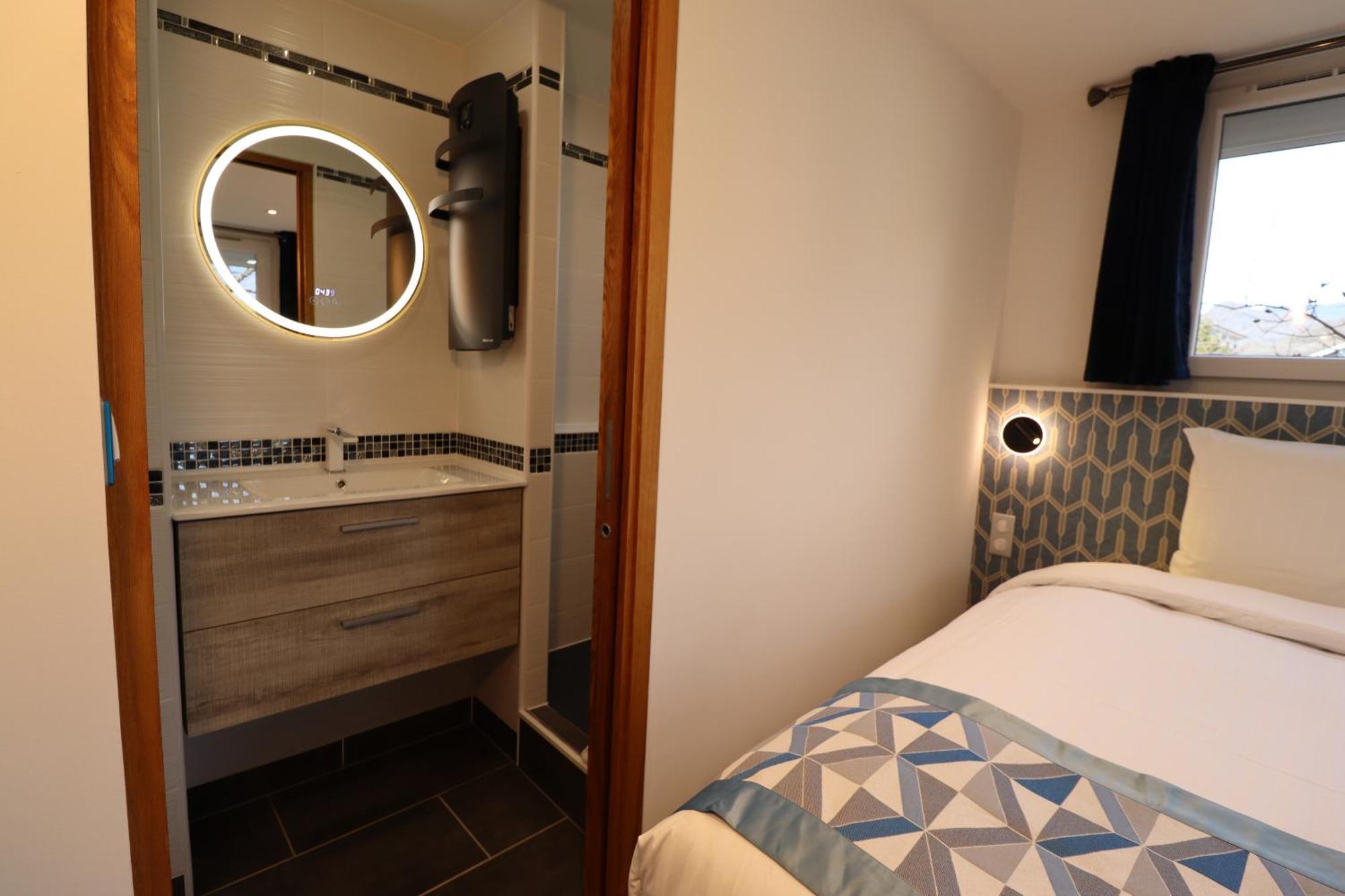 Hotel Le Lotus Blanc à Albertville Chambre photo